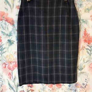 Classic Black Plaid Pencil Skirt